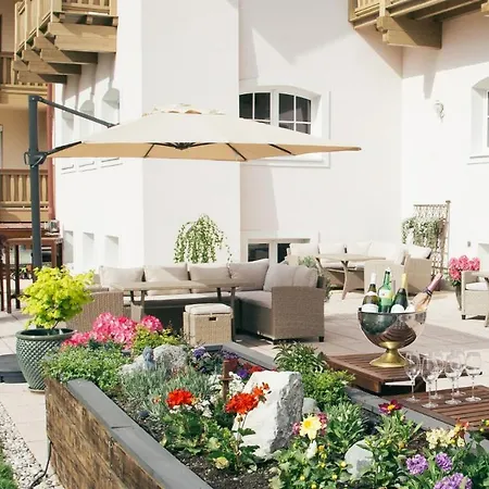 Waldhotel Seefeld 3*