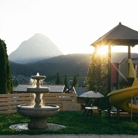 Waldhotel Seefeld فندق سيفيلد ان تيرول