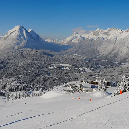 Waldhotel Seefeld 3* Ζέεφελντ