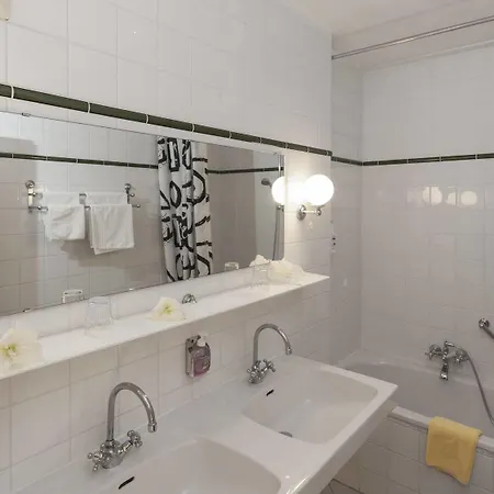 Waldhotel 3*