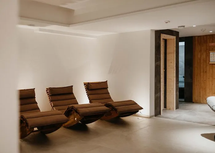 Hotel Waldhotel Seefeld 3*